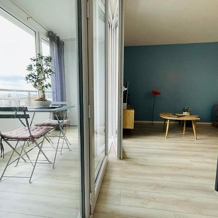 Bright Apartment In A New Building With Garage Tours Zewnętrze zdjęcie