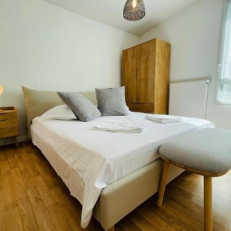 Bright Apartment In A New Building With Garage Tours Zewnętrze zdjęcie