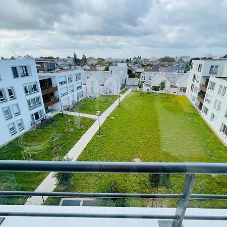 Bright Apartment In A New Building With Garage Tours Zewnętrze zdjęcie