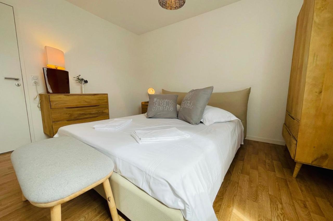 Bright Apartment In A New Building With Garage Tours Zewnętrze zdjęcie