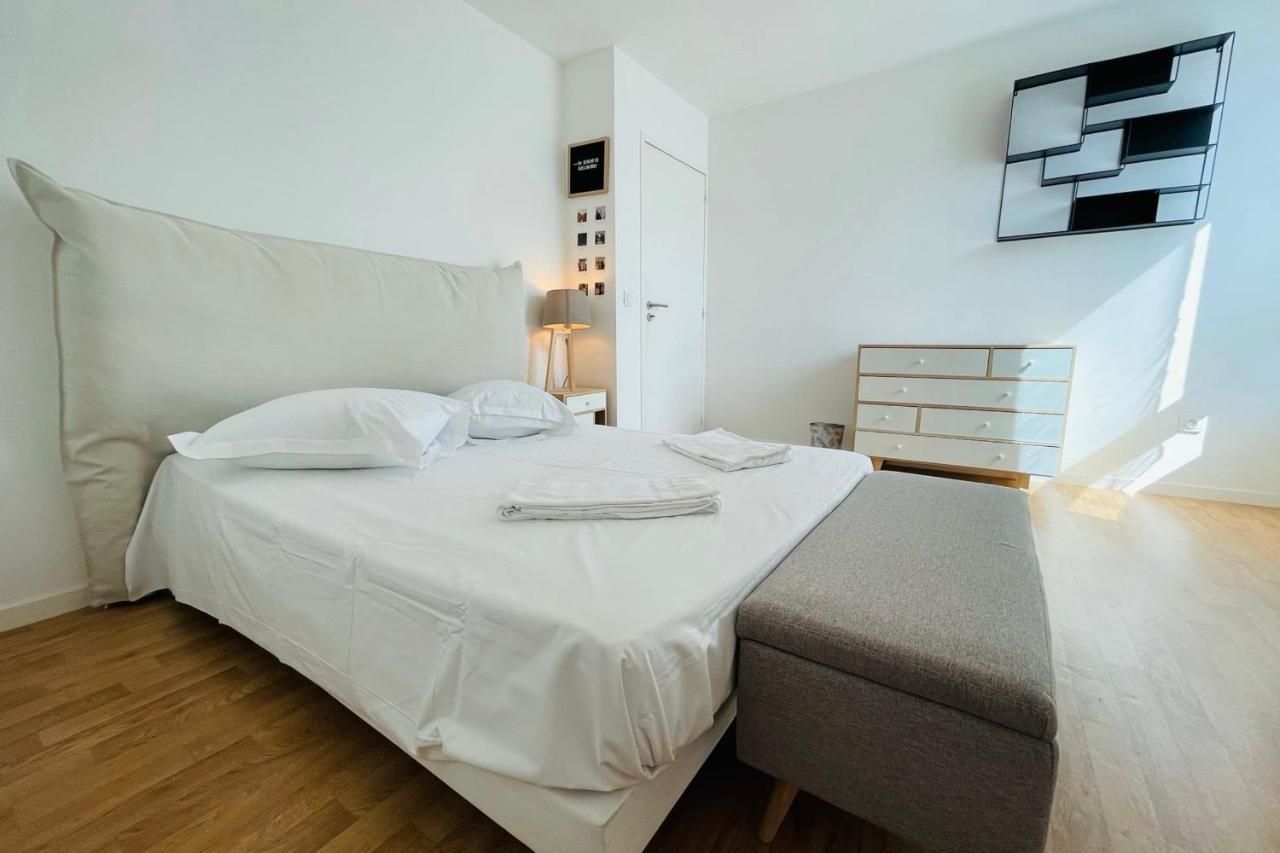 Bright Apartment In A New Building With Garage Tours Zewnętrze zdjęcie